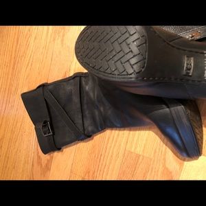 Ugg leather boots